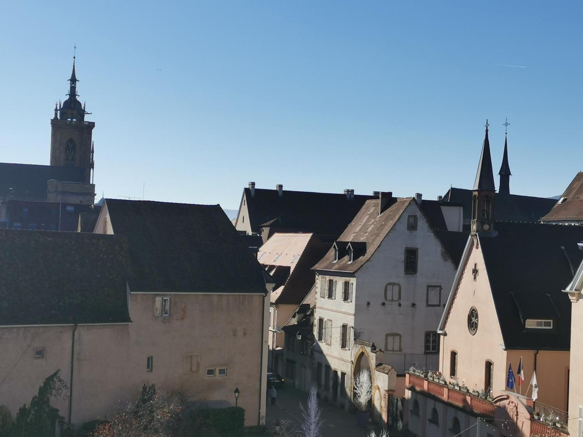 Logement Colmar Centre Avec Parking Exteriör bild